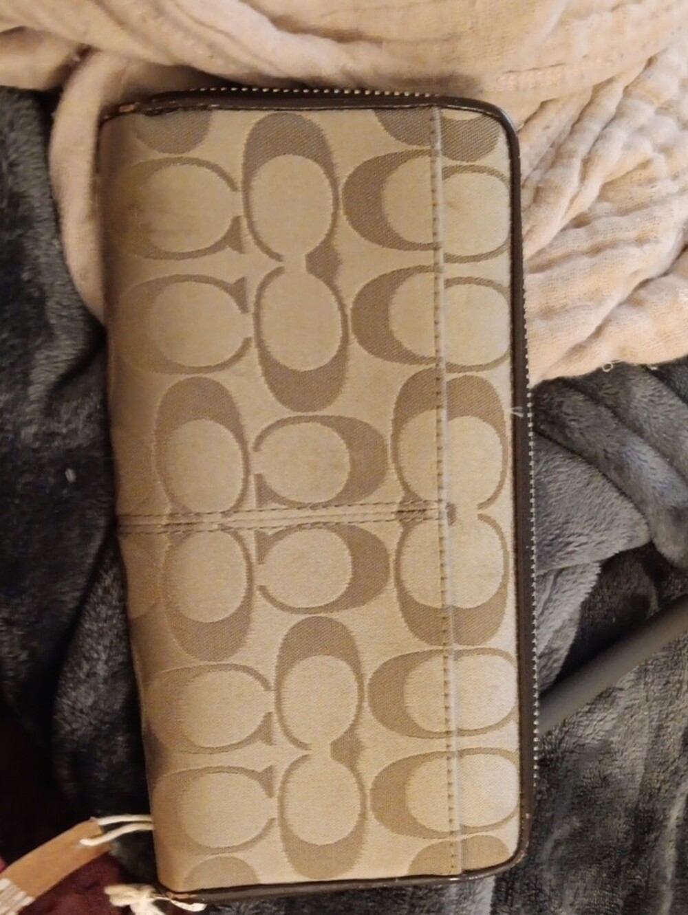 Coach Wallet - Picture 3 of 6